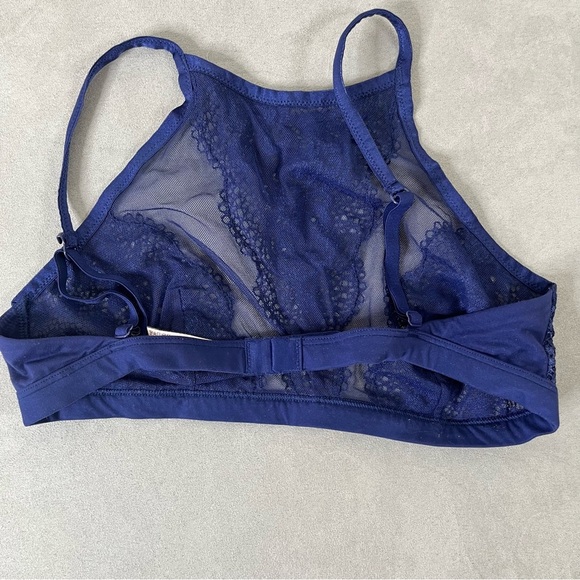 Victoria Secret Blue Blue Lace Bralette size Large - Picture 4 of 5